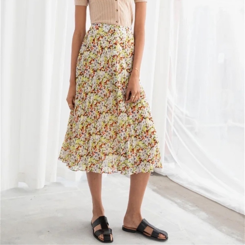 & Other Stories Pleated Button Front Midi Skort Floral
